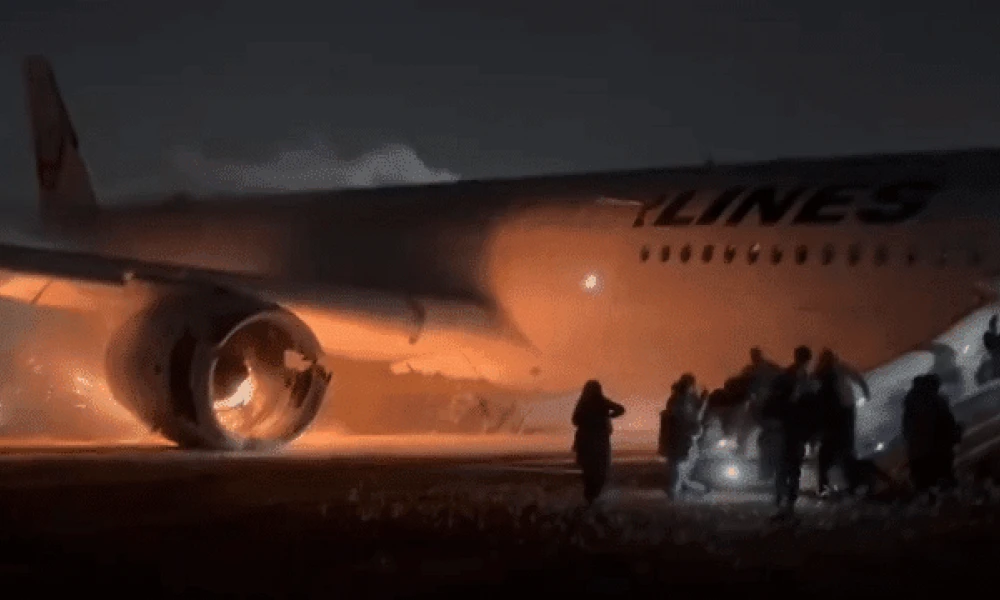 Πιλότοι της Japan Airlines: «Δεν μπορούσαμε να έχουμε οπτική επαφή με το αεροπλάνο της ακτοφυλακής»